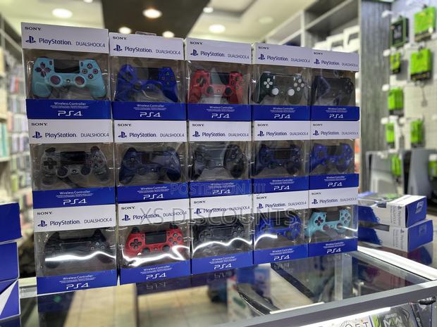 Ps4 Controllers - thumbnail 2