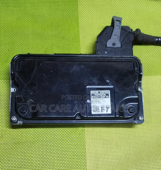 Engine Computer Toyota Noah/Voxy