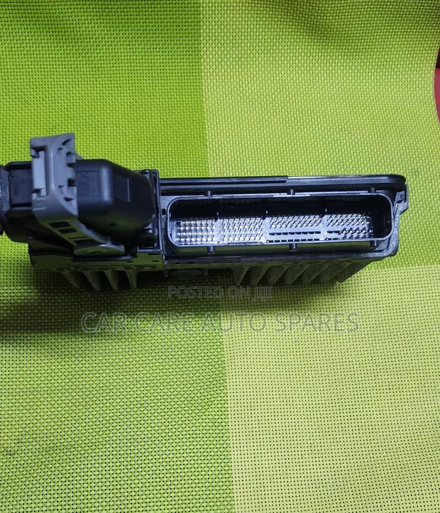 Engine Computer Toyota Noah/Voxy - thumbnail 2
