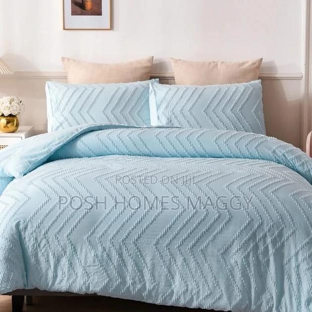 Blue Luxury Tufted Wave Duvet Cover Set With Bedsheet - main view