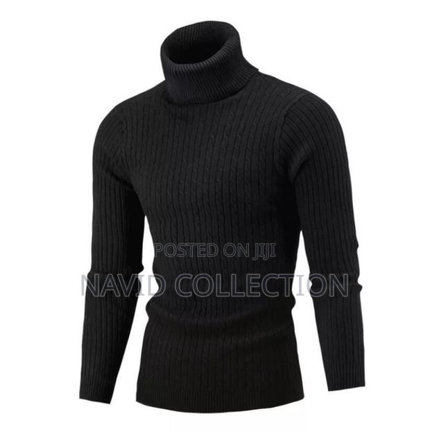 Black Pullneck - thumbnail 2