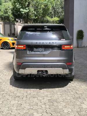 Land Rover Discovery HSE 4x4 2018 Gray