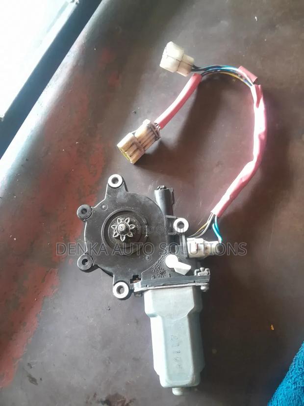 Subaru Forester Sg5 Door Motor