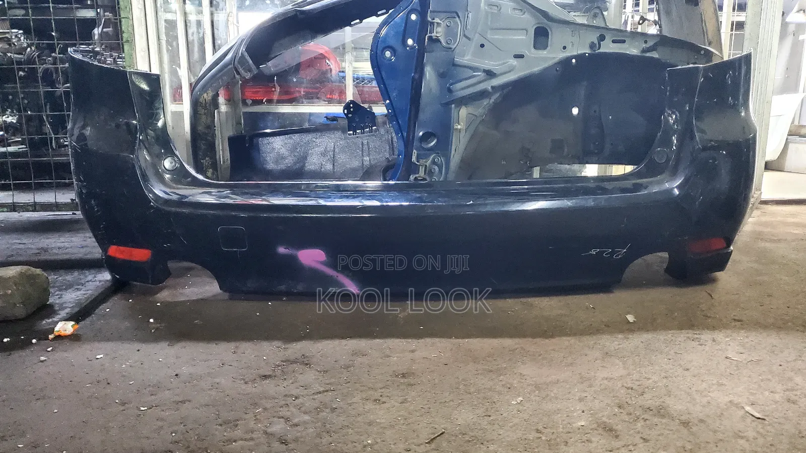 Subaru Legacy Br9 Rear Bumper Complete With Reflectors