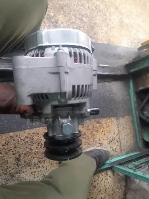 Toyota 3l 5l Hiace, Hilux Alternator
