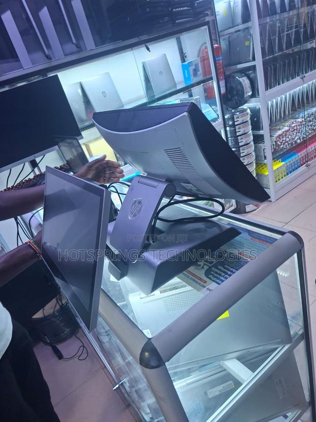 Hp Rp9 G1 Aio (All-in-One) Retail System - thumbnail 4