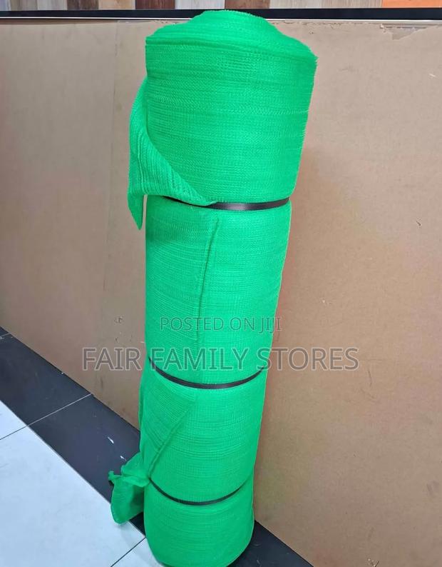 Construction Scaffolding Green Safety Net - main view