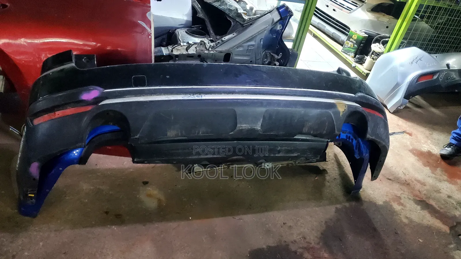 Subaru Forester SJG Rear Bumper Complete With Reflectors