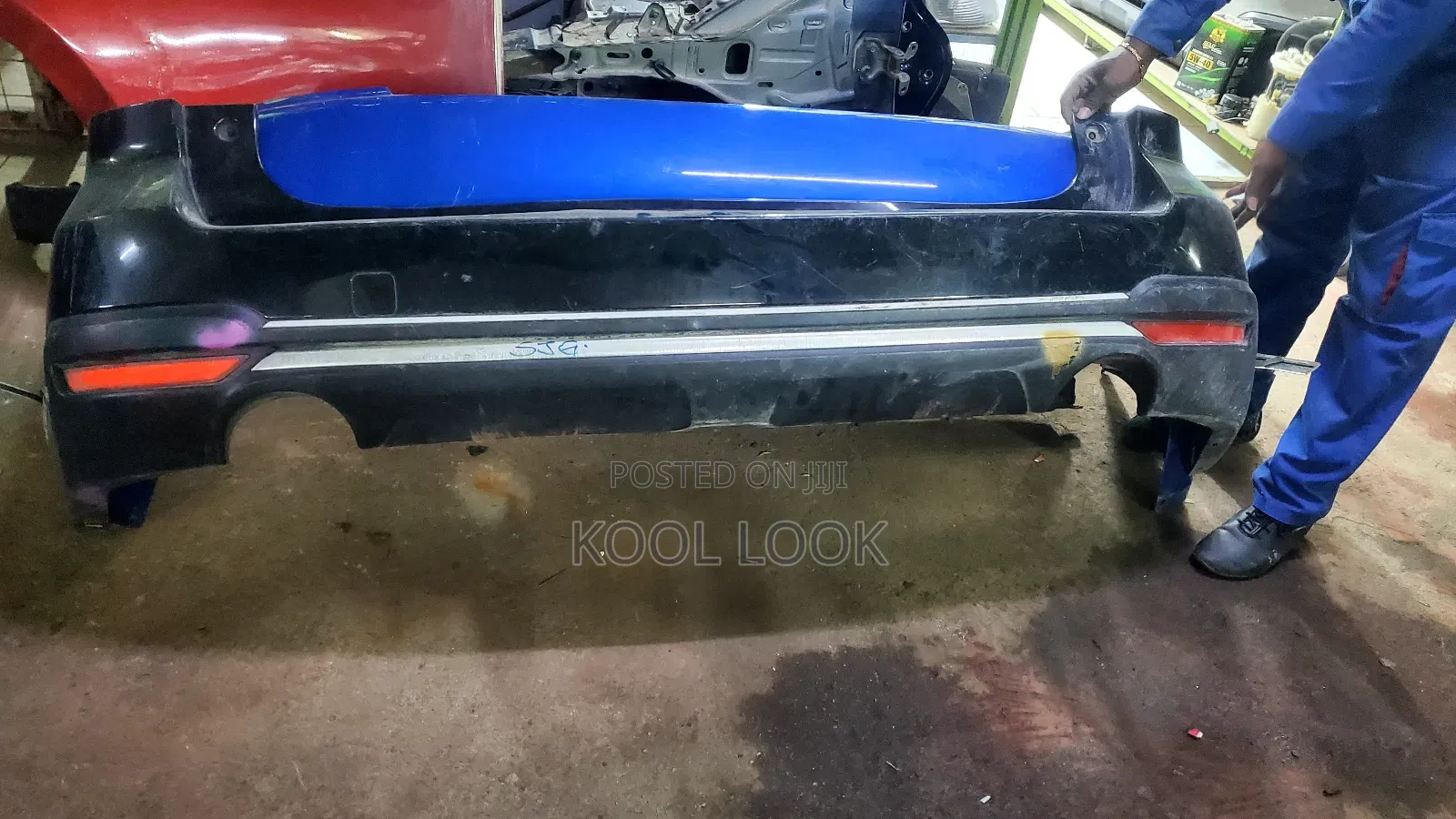 Subaru Forester SJG Rear Bumper Complete With Reflectors
