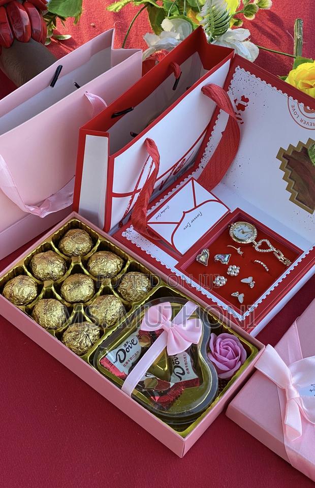 Premium Chocolate Pack Candy Chocolate Valentines Ladies Gift Set - thumbnail 2
