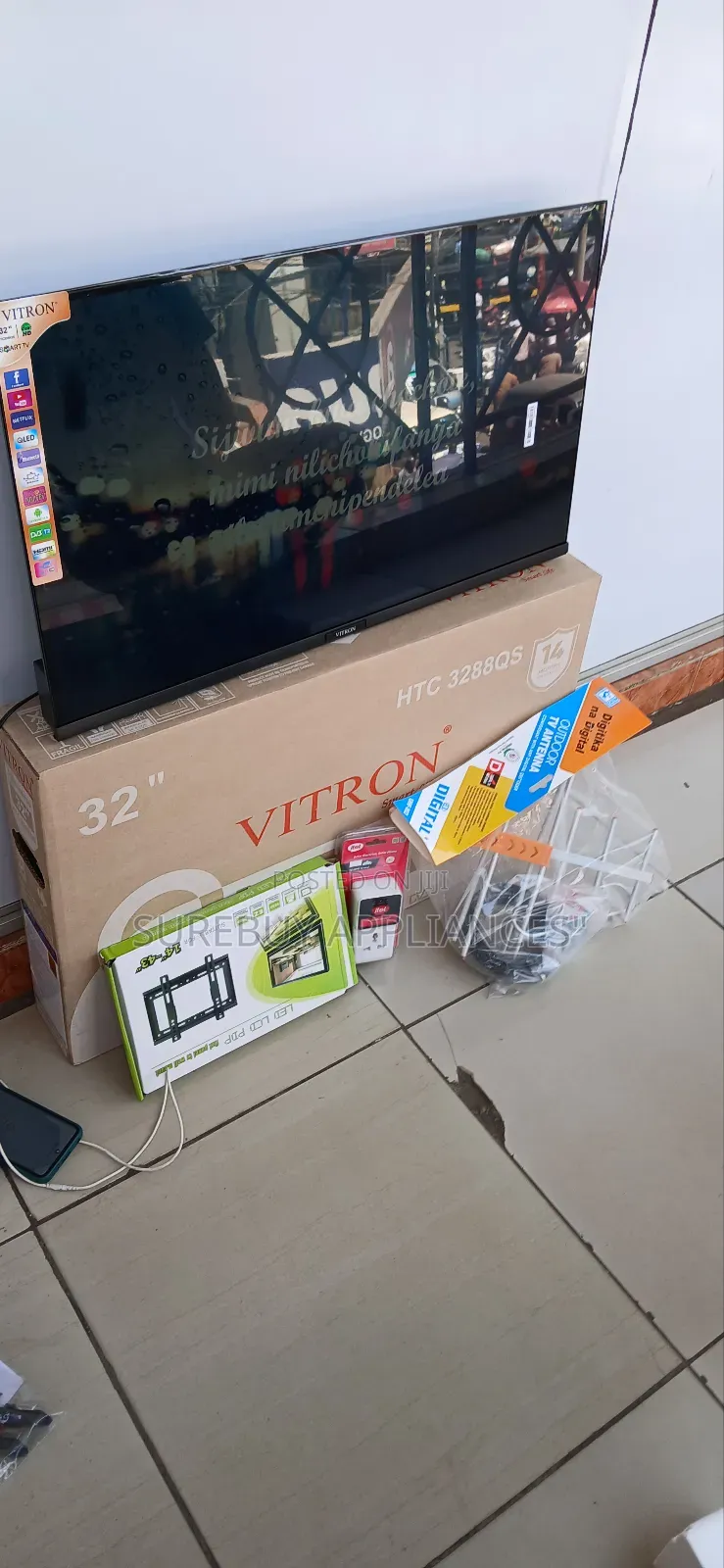 Vitron 32′′ Qled Smart Android Tv Flameless Bluetooth + Free Gift