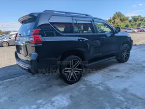 Toyota Land Cruiser Prado 2019 Black