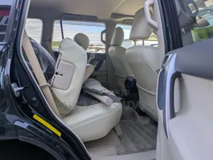 Toyota Land Cruiser Prado 2019 Black