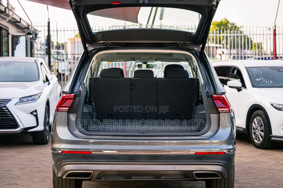 Volkswagen Tiguan 2018 Gray