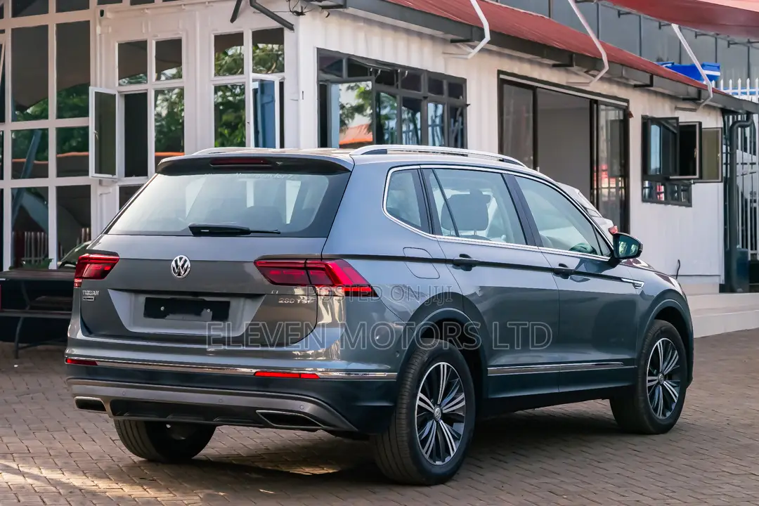 Volkswagen Tiguan 2018 Gray