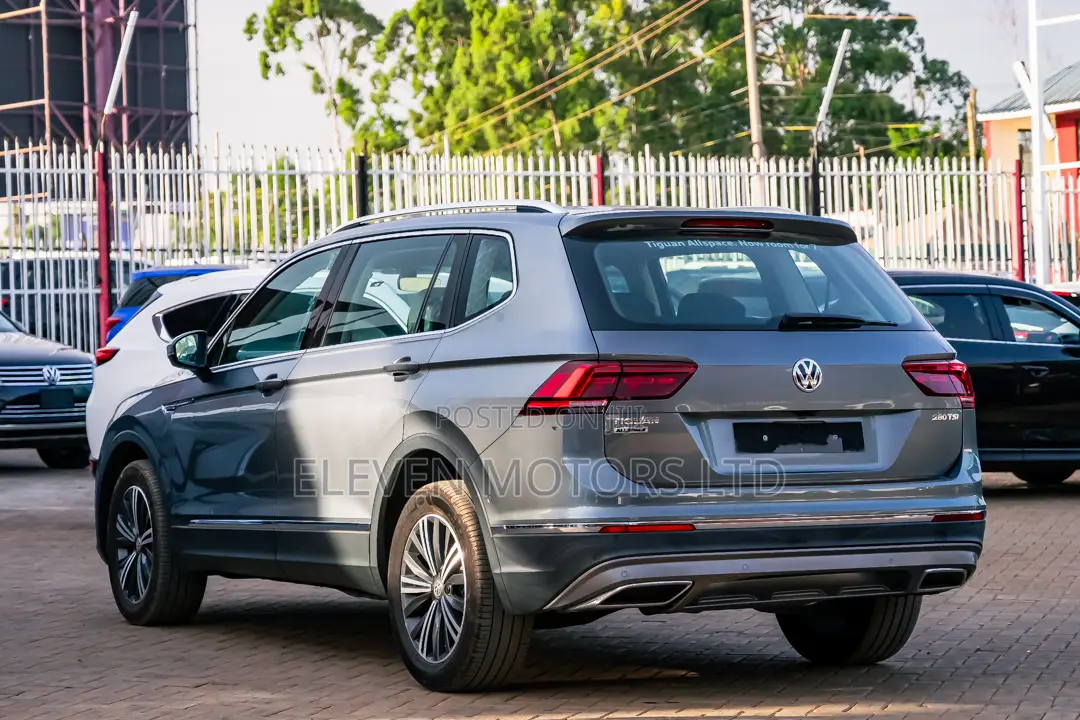 Volkswagen Tiguan 2018 Gray