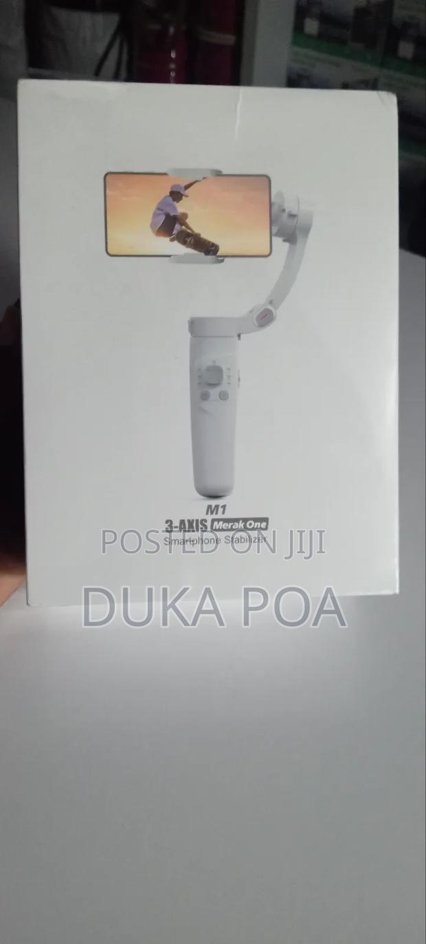 3 Axis Smartphone Gimbal Stabilizer With Face Tracking and Antishake
