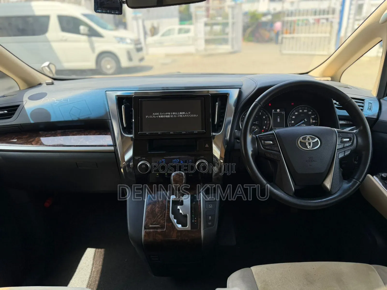 Toyota Alphard 2019 Gold