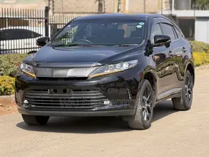 Toyota Harrier 2.0 2020 Black