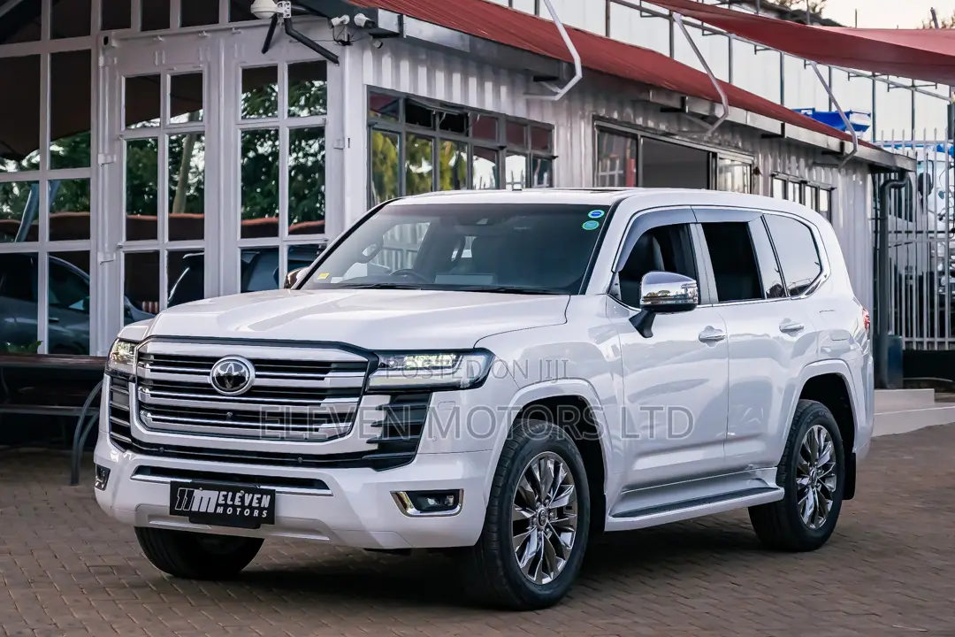 Toyota Land Cruiser 3.3 Diesel 4WD 2022 White