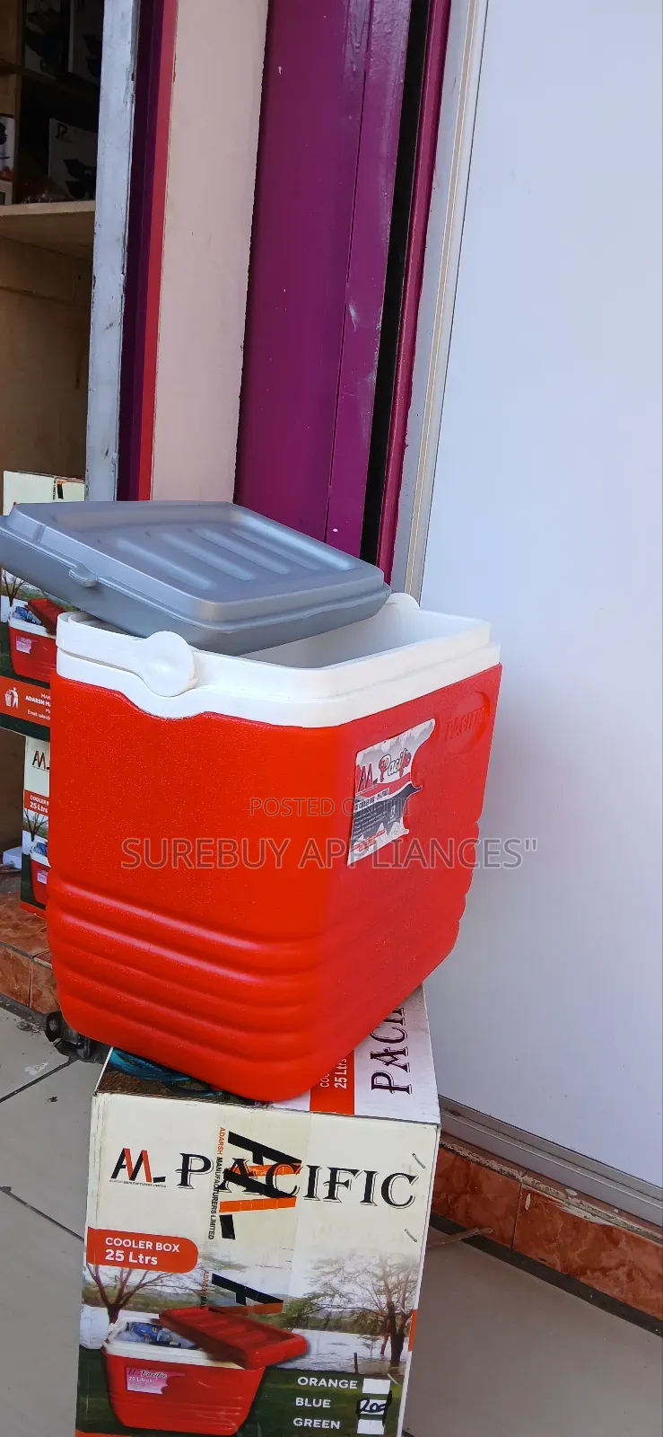 Pacific 25l Cooler Box – Heavy-Duty Insulated Ice Chest