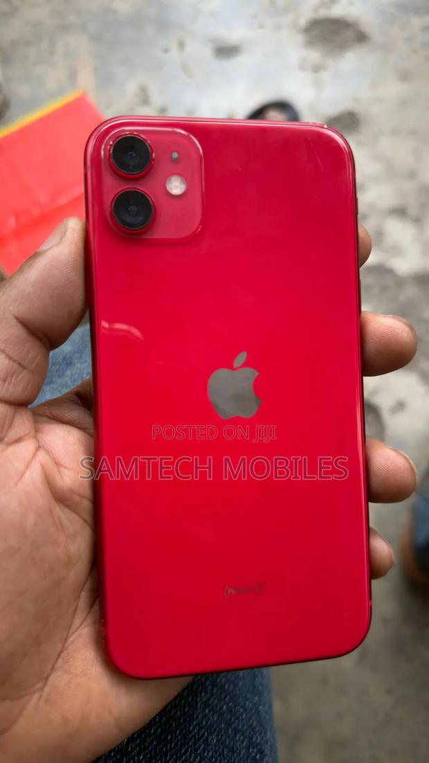 Apple iPhone 11 256 GB Red - main view