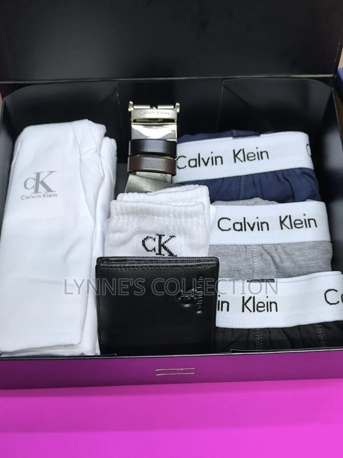 Men's Gift. 3 Vests, 3 Boxers, Belt, Wallet, Socks