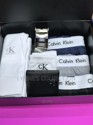 Men's Gift. 3 Vests, 3 Boxers, Belt, Wallet, Socks