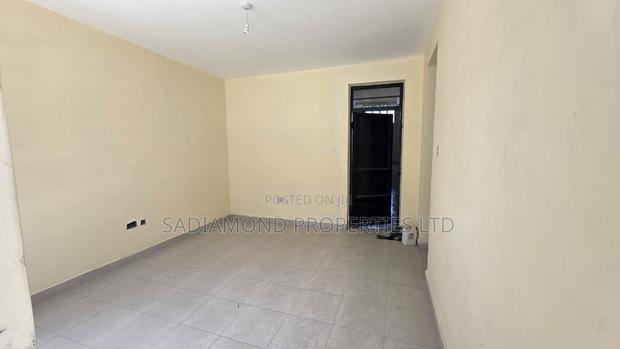 Warehouse for Rent in Eastern Bypass - thumbnail 3