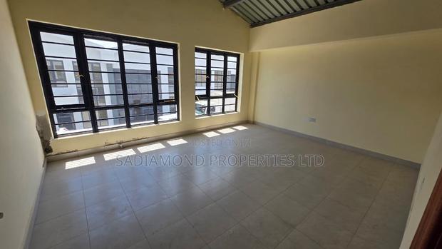 Warehouse for Rent in Eastern Bypass - thumbnail 4