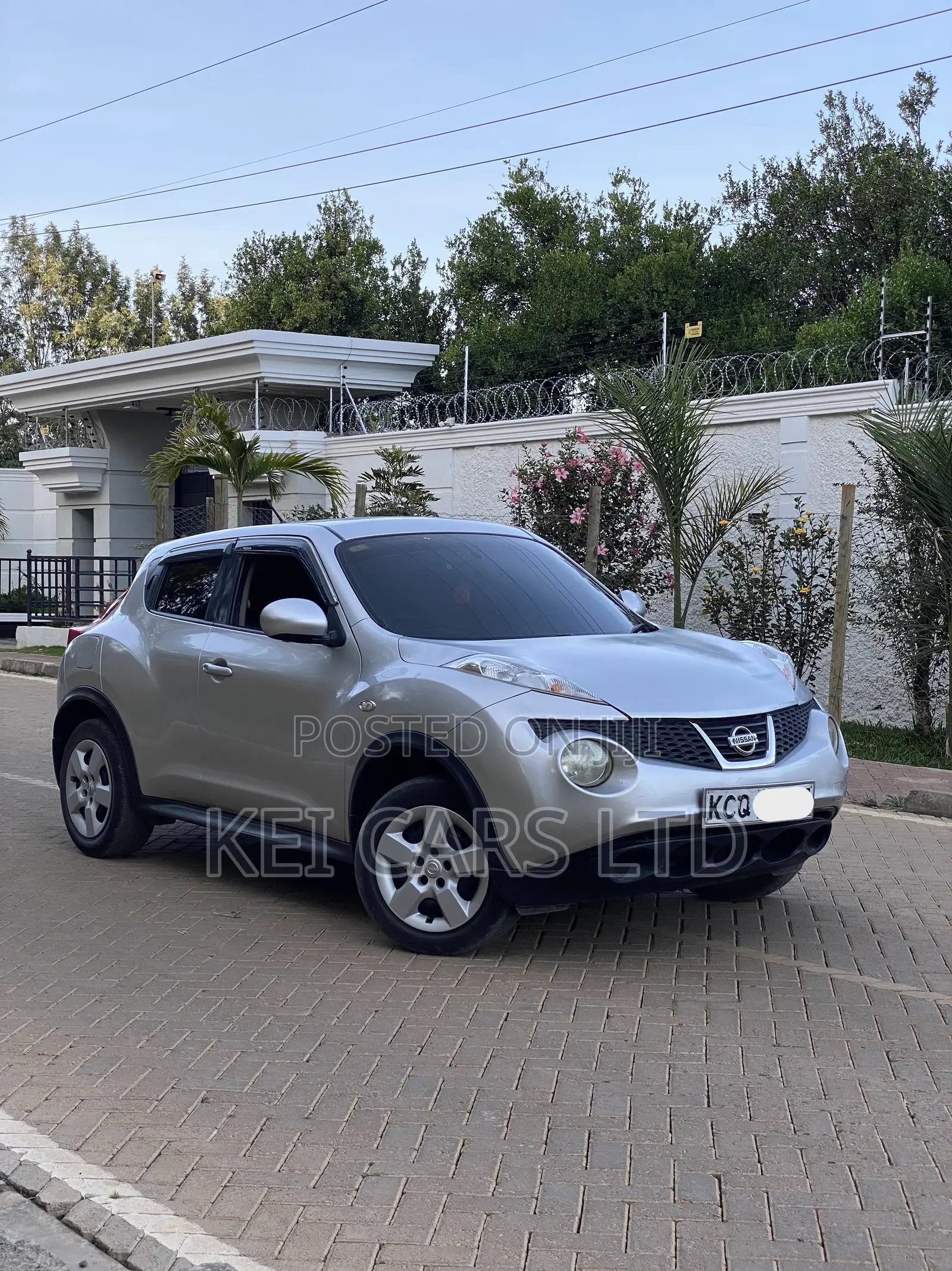 Nissan Juke 2011 Silver