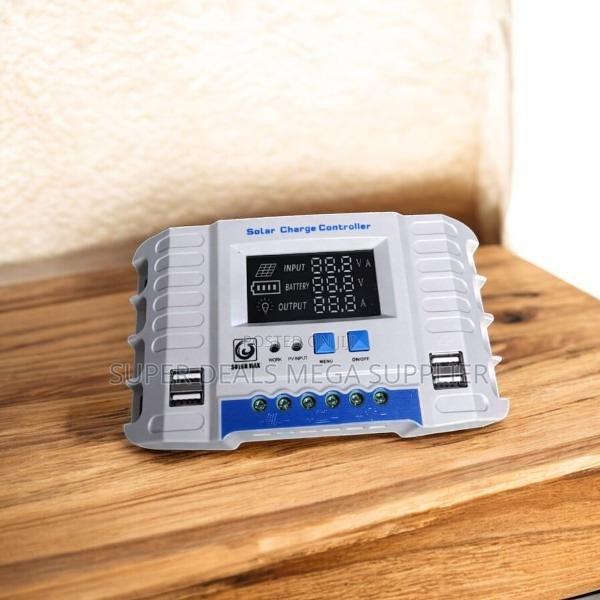 Reverse Polarity Protection 12v/24v 30a PWM Solar Controller
