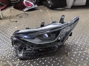 Auris 2016 Headlight