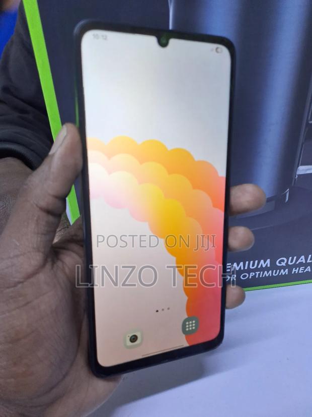 Samsung Galaxy A06 64 GB Black - thumbnail 3
