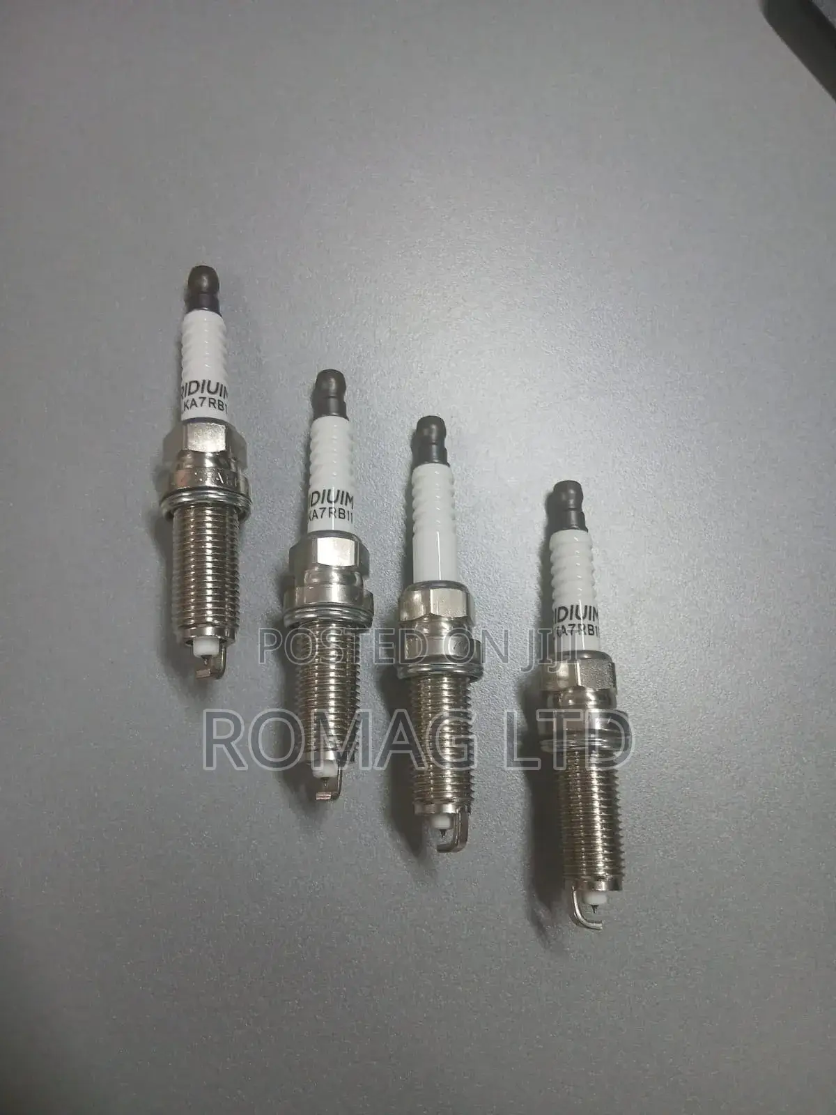 4× Spark Plugs