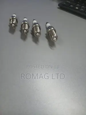4× Spark Plugs