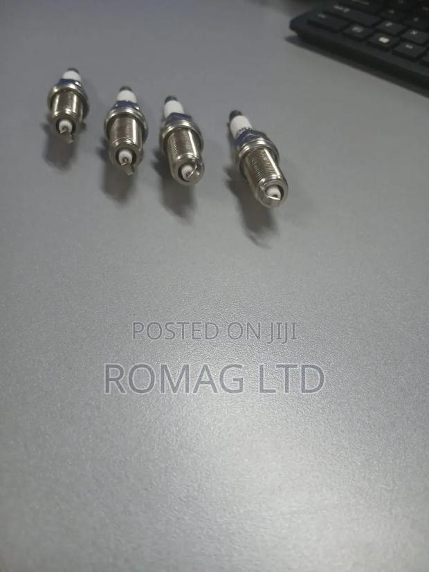 4× Spark Plugs - thumbnail 3