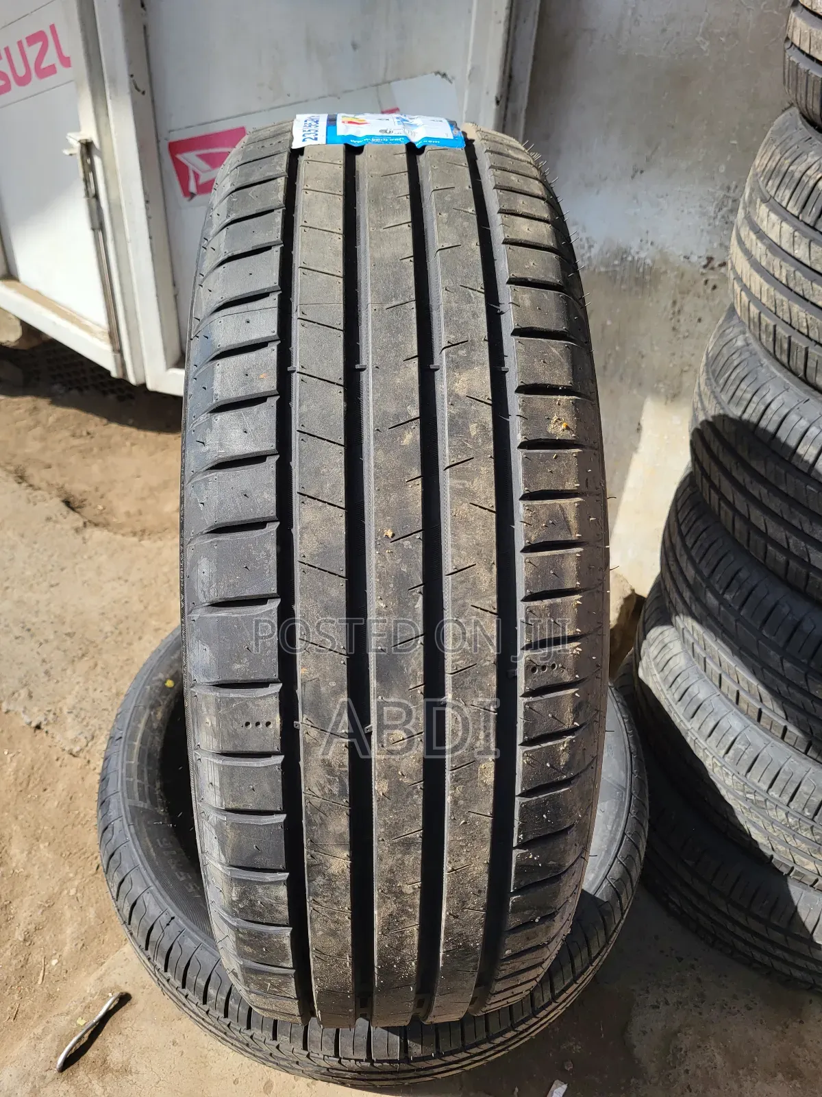 235/55r19 Zelda