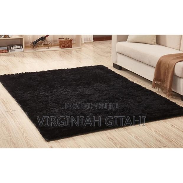  Fluffy Carpets    
 Available in Different Colours 