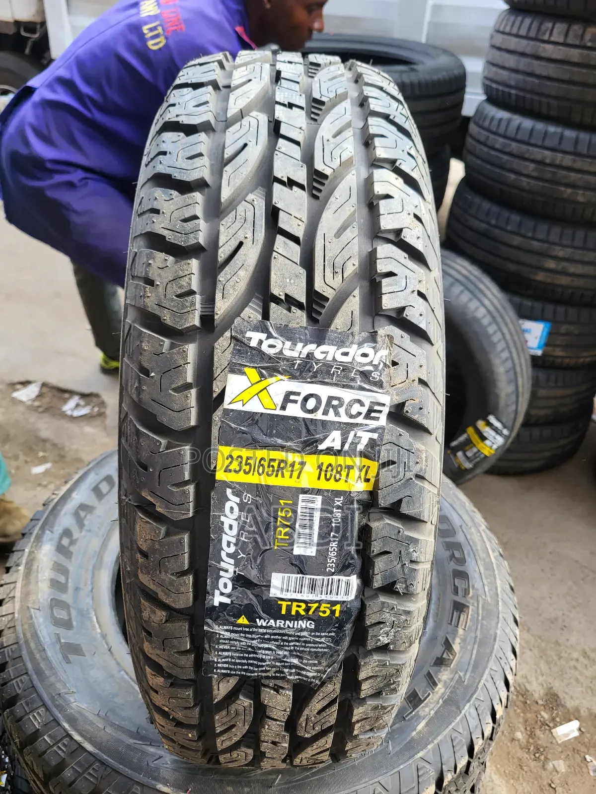 235/65r17 a/T X Force