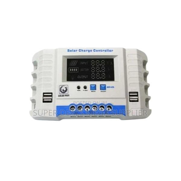 LCD Display Large Screen 12v/24v 30a PWM Solar Controller