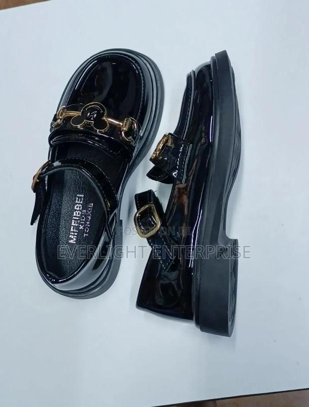 Quality Girls Wetlock Shoes