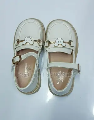 Quality Girls Wetlock Shoes