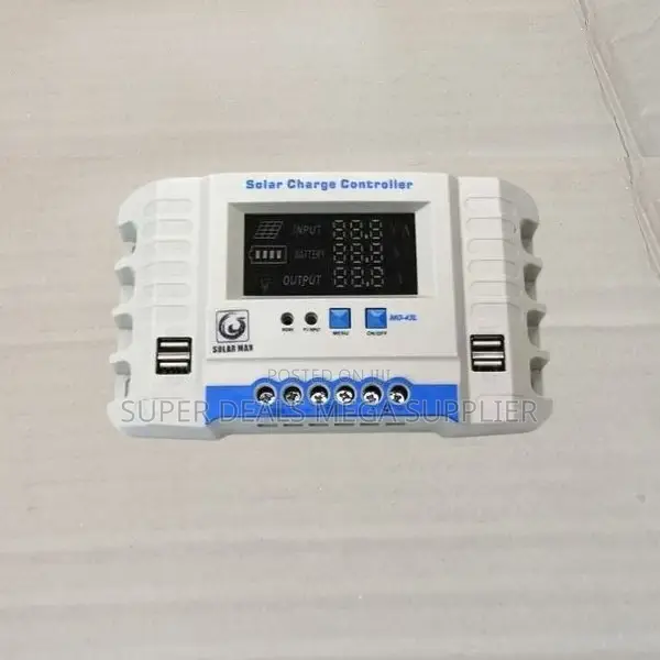 Long Term Reliability 12v/24v 30a PWM Solar Controller
