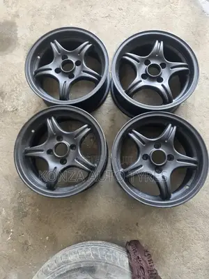Nnissan Rims Size 14 Set of 4pcs