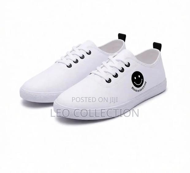 Smiley Sneakers for Ladies - thumbnail 3