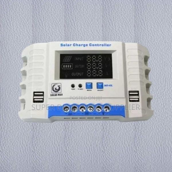 Reliable Performance 12v/24v 30a PWM Solar Charge Controller