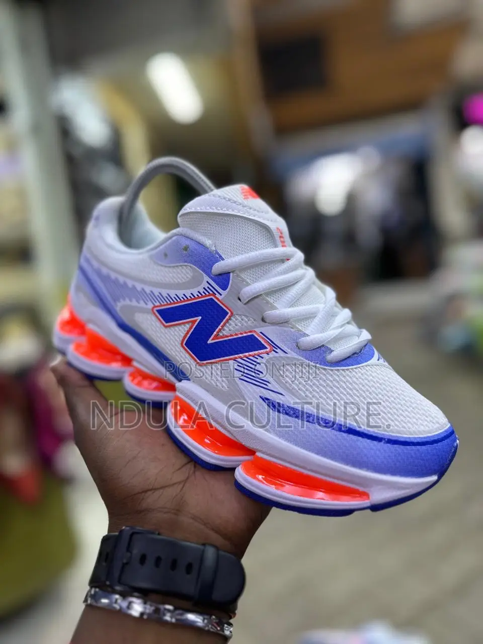 New Balance 2000