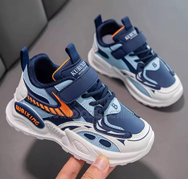 Unisex Sneakers