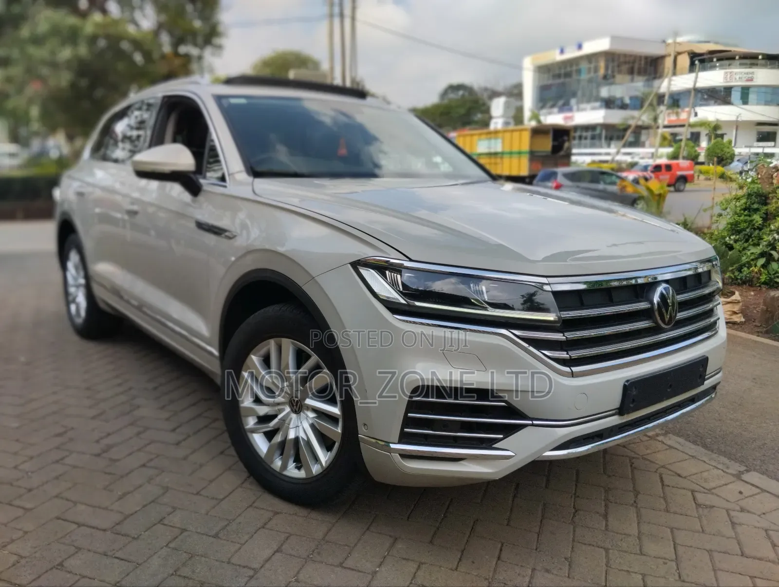 Volkswagen Touareg 2021 Beige